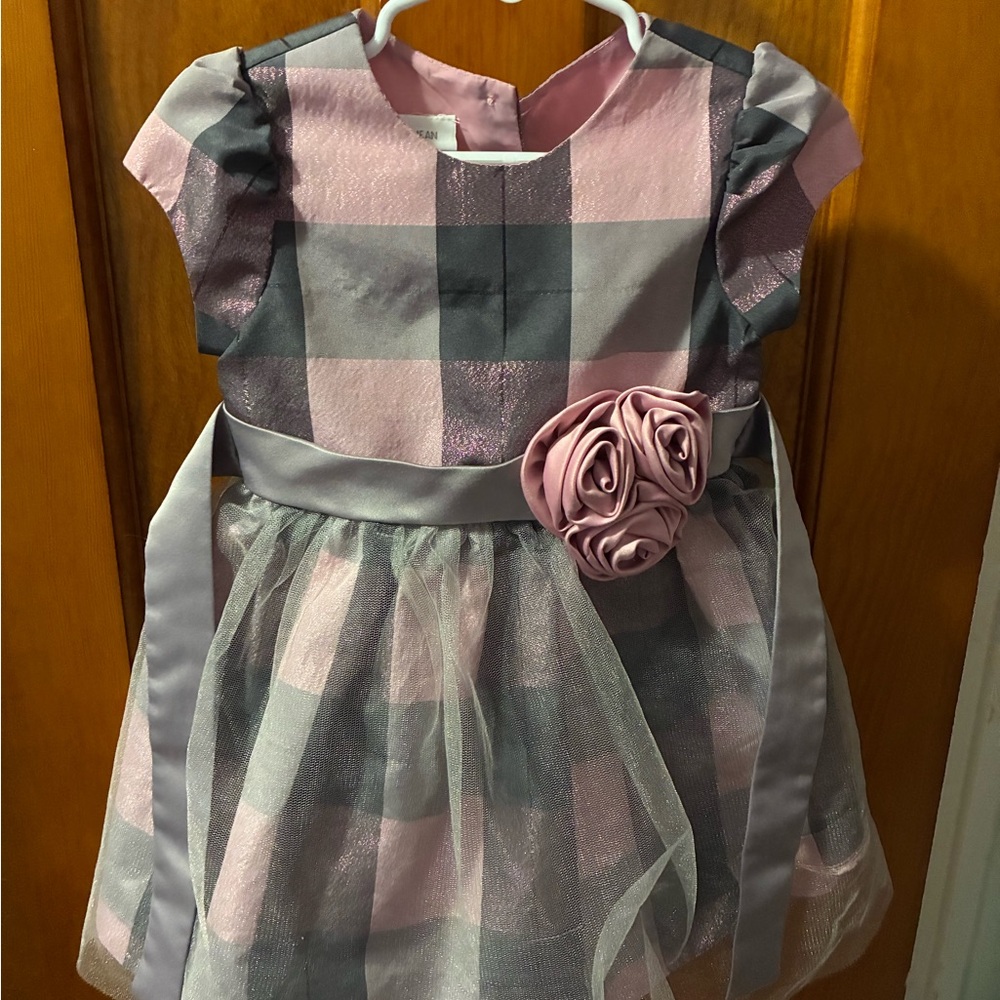 Charming Pink and Gray Plaid Kids Dress with Floral Detail - Picture 1 of 1